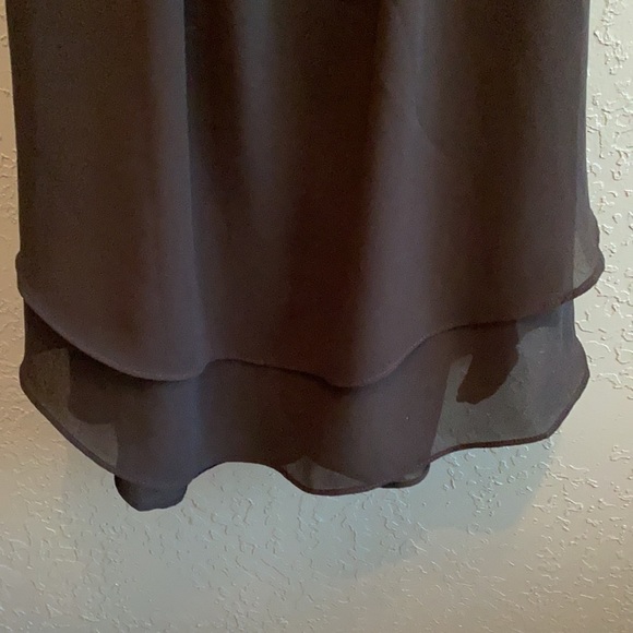 Black small razor back top. - Picture 3 of 4